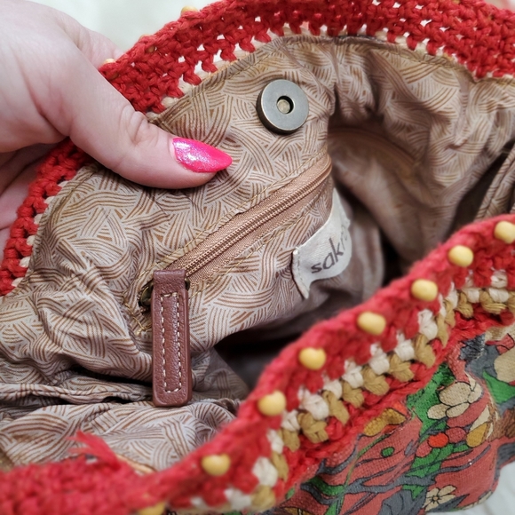 SAKROOTS Bucket Bag - Picture 11 of 13